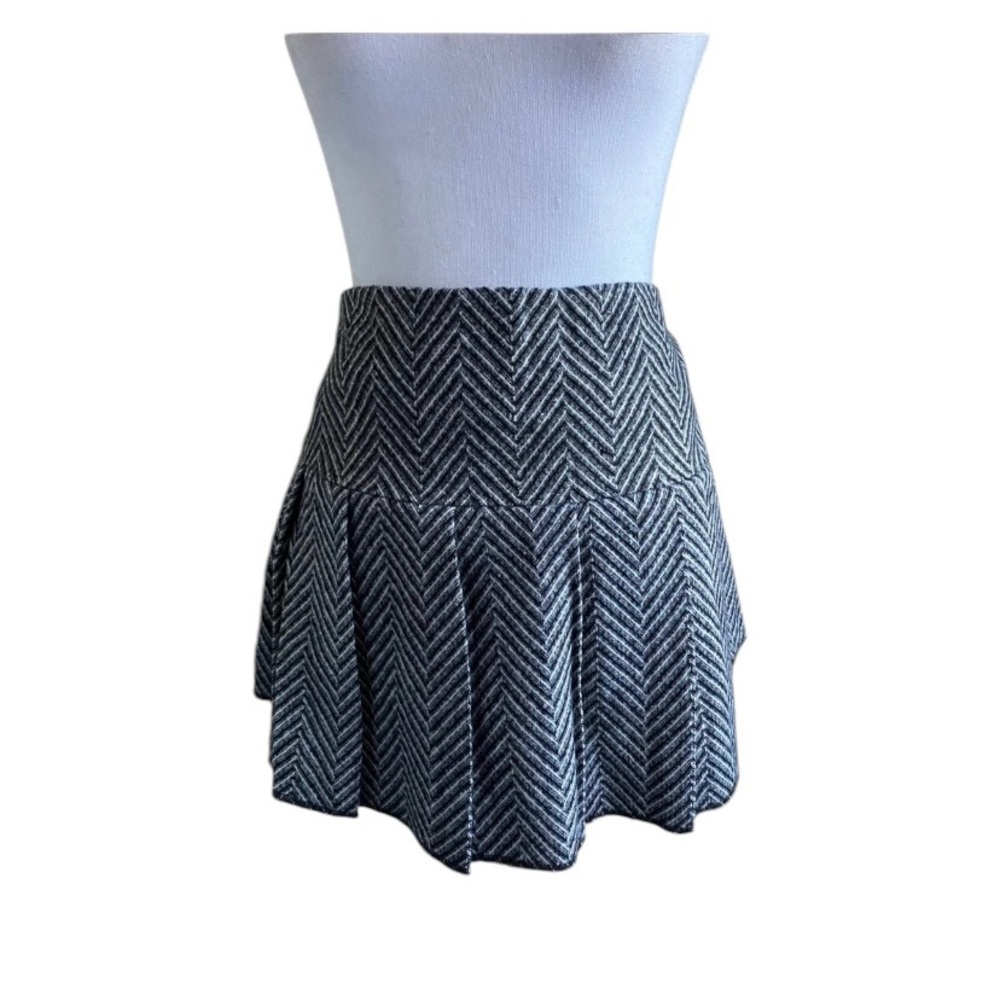 Chevron wool and polyester mini skirt